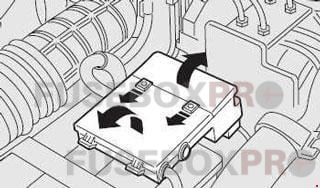 Alfa Romeo 156 1997 2007 engine compartment fuse box